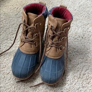 Tommy Hilfiger duck boots